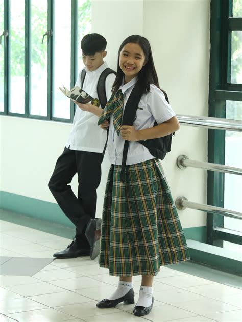 Grades 11 and 12 (Senior High School) – De La Salle Santiago .